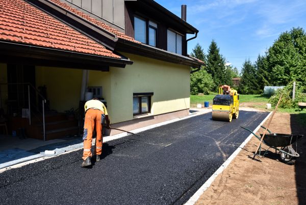 Blacktopping Service in Claremore